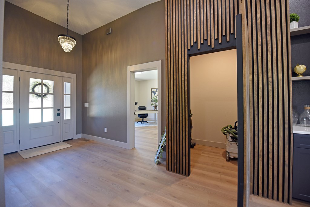 2408 Standing Meadows Drive Property Photo 43