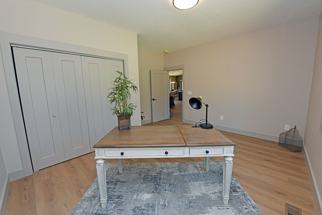 2408 Standing Meadows Drive Property Photo 45