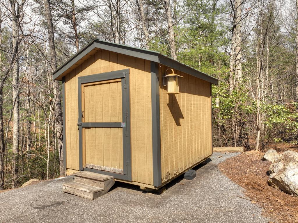 85 Foster Cove Road Property Photo 46