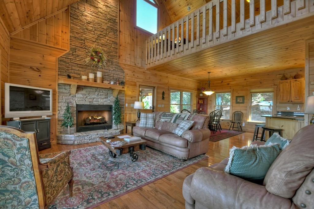 602 Laurel Creek Trail Property Photo 8