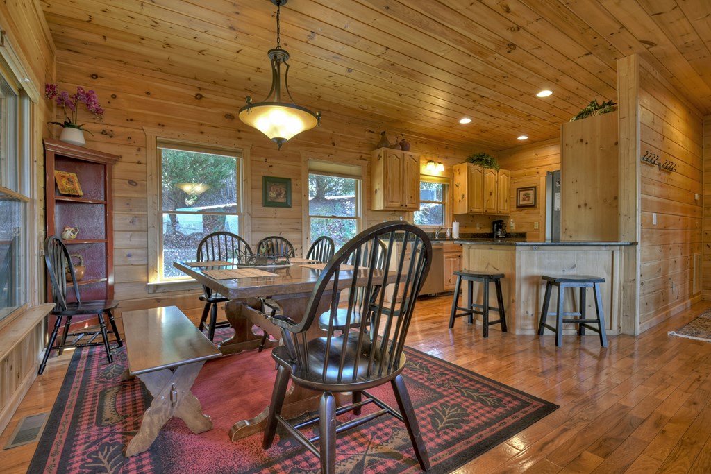 602 Laurel Creek Trail Property Photo 10