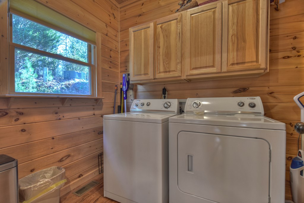 602 Laurel Creek Trail Property Photo 15