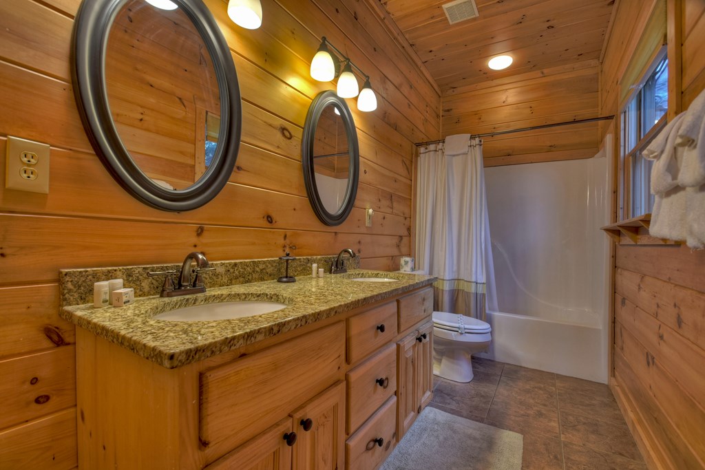 602 Laurel Creek Trail Property Photo 19