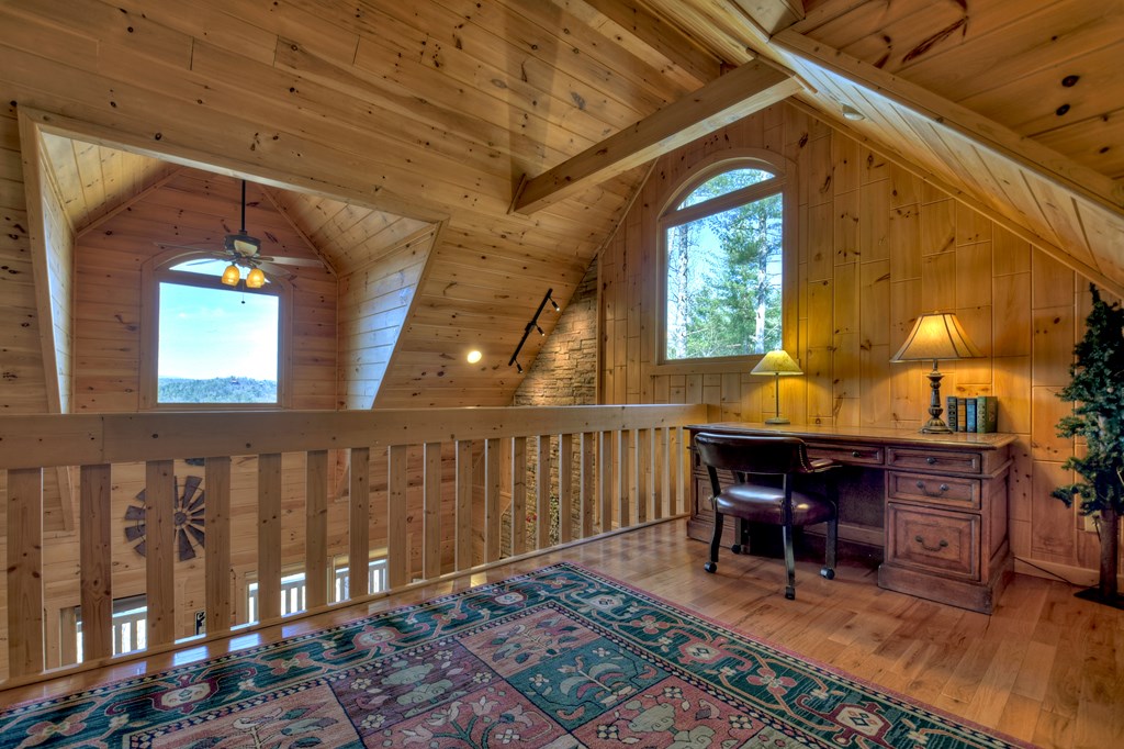 602 Laurel Creek Trail Property Photo 21