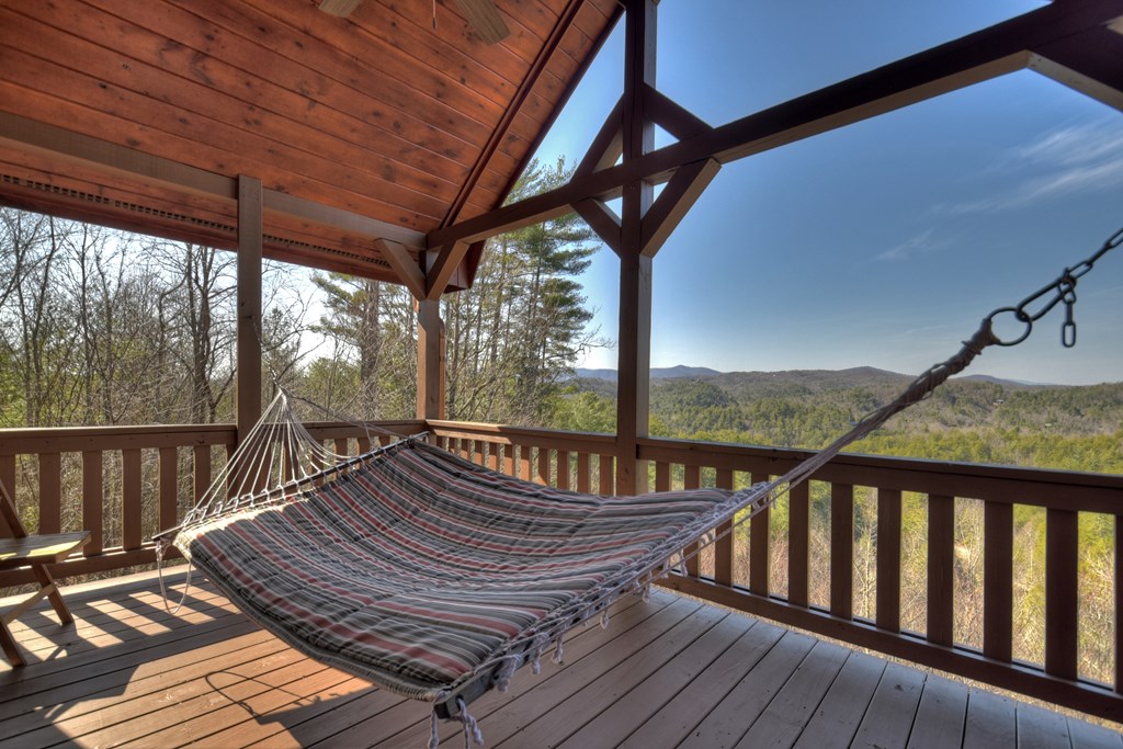 602 Laurel Creek Trail Property Photo 28