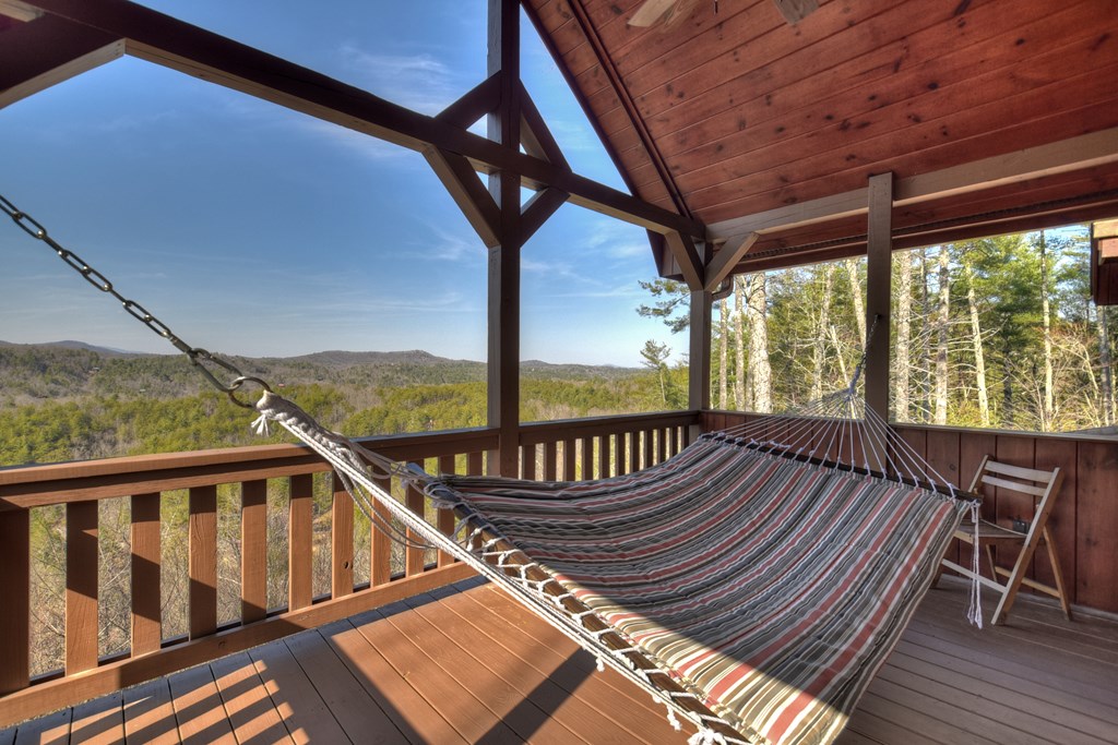 602 Laurel Creek Trail Property Photo 31