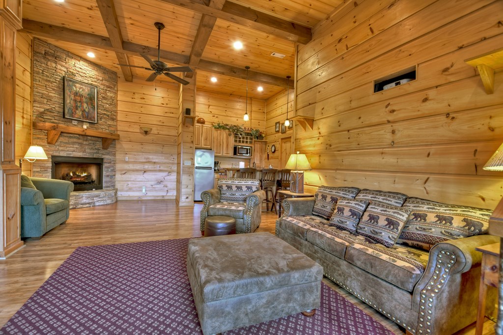 602 Laurel Creek Trail Property Photo 33
