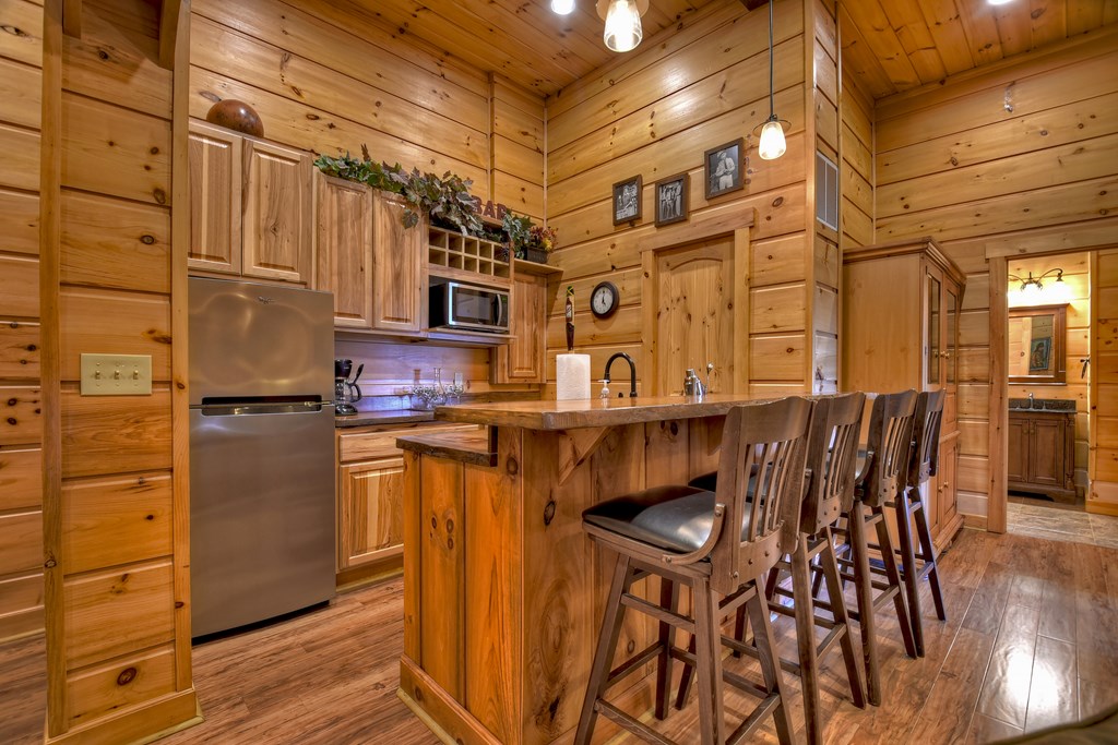 602 Laurel Creek Trail Property Photo 34