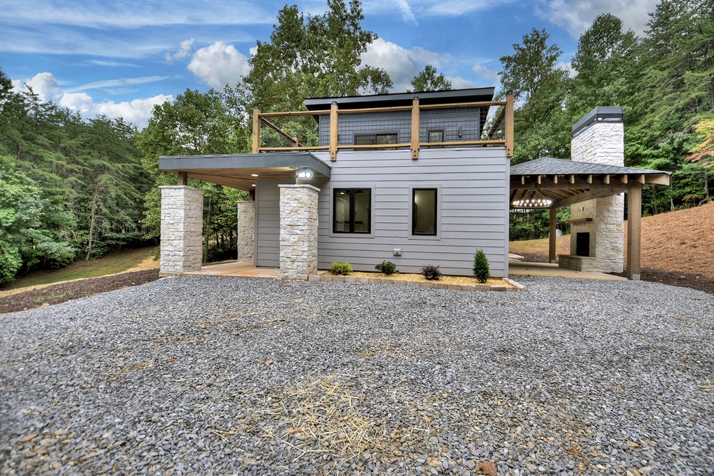 2634 Mountain View Road Property Photo 14
