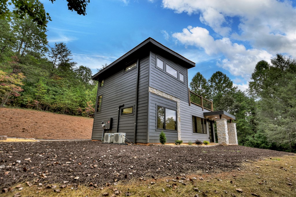 2634 Mountain View Road Property Photo 16
