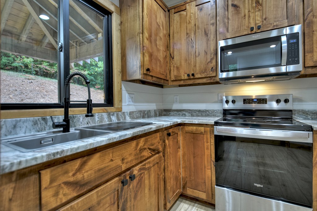 2634 Mountain View Road Property Photo 21