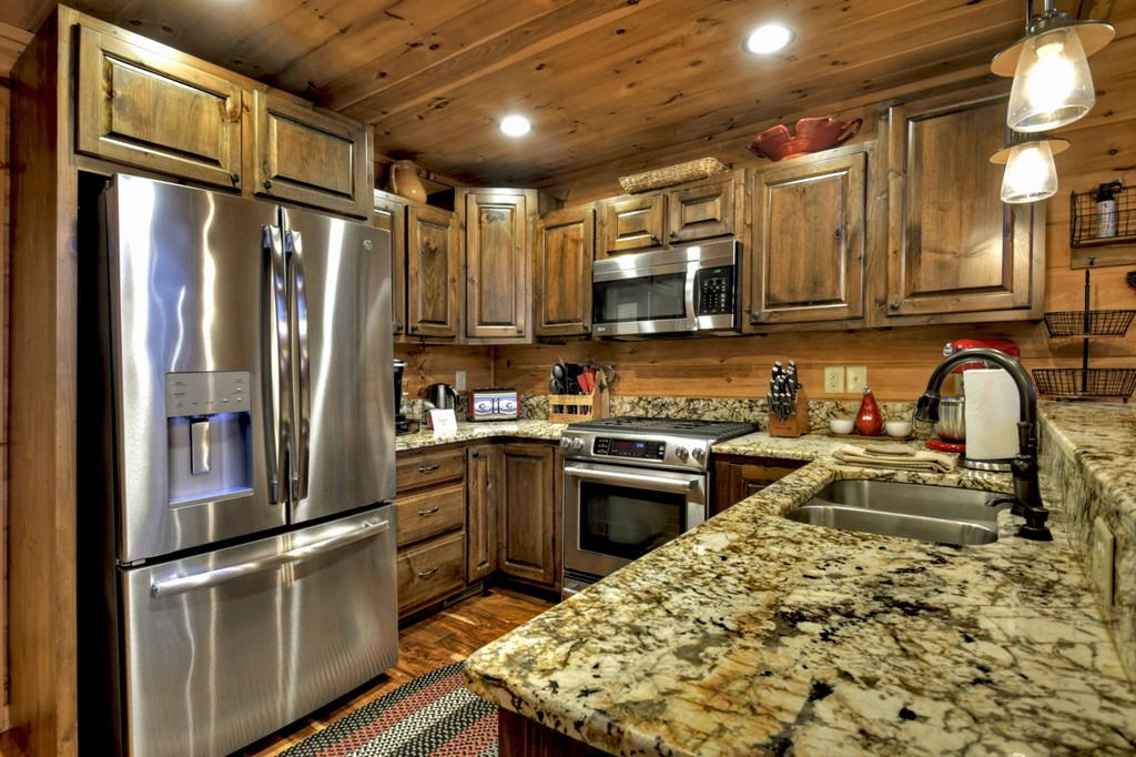411 Ridge Trail Property Photo 16