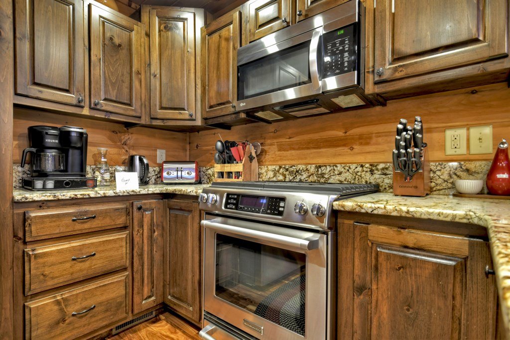 411 Ridge Trail Property Photo 18