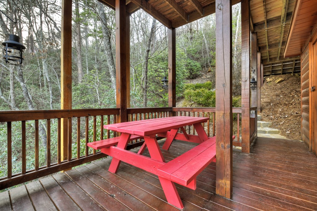 411 Ridge Trail Property Photo 37