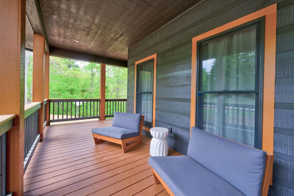 1650 Loving Road Property Photo 6