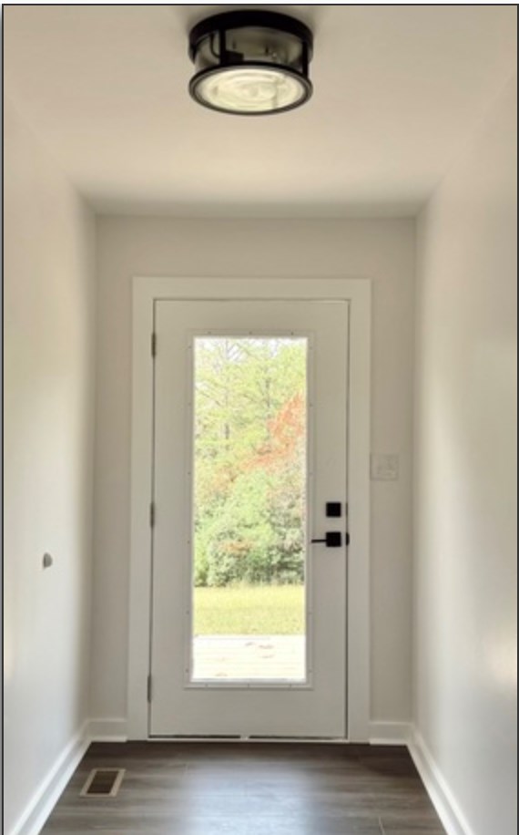 35 Chapel Circle Property Photo 6