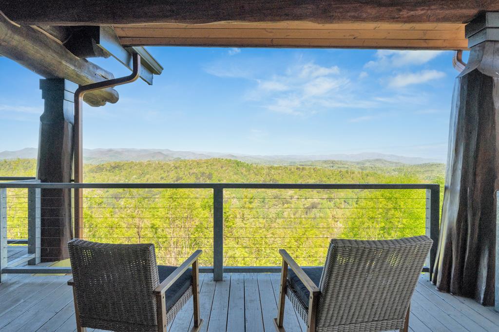 539 Deer Crest Overlook Property Photo 8