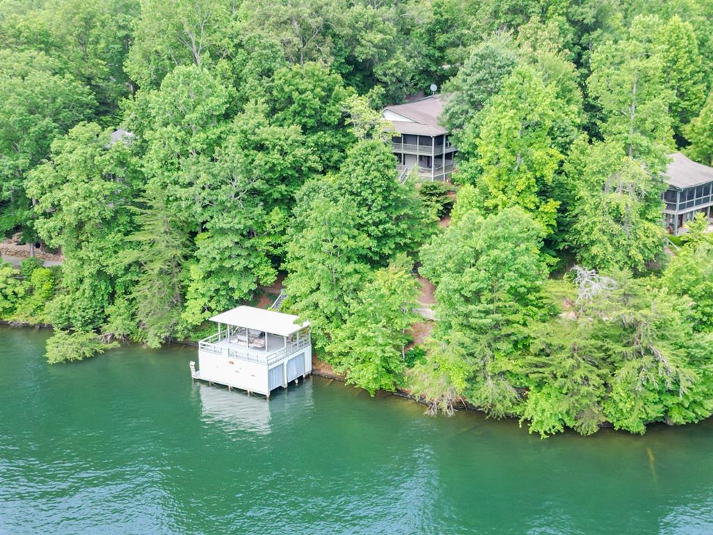 888 Moccasin Creek Road