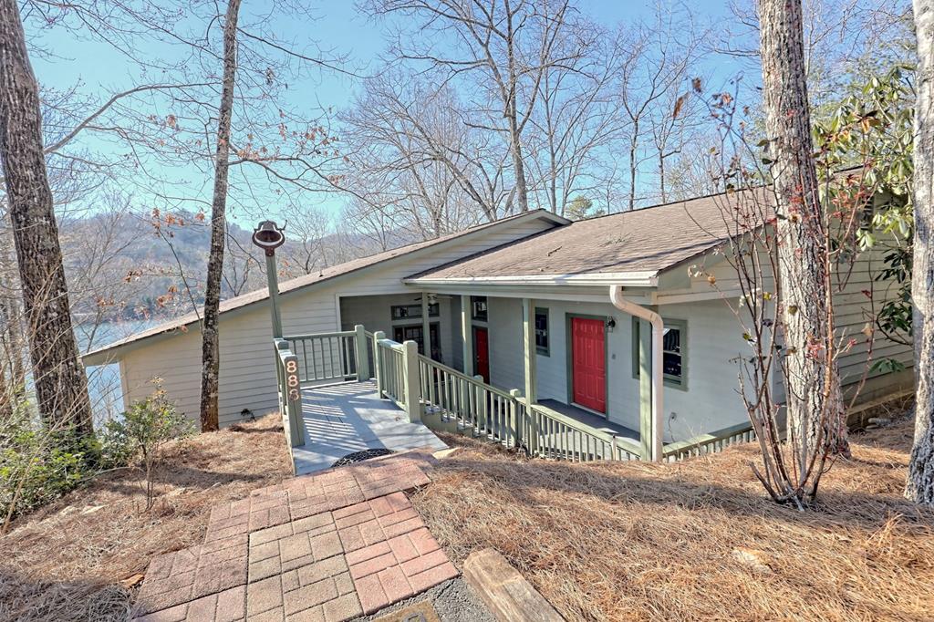 888 Moccasin Creek Road Property Photo 4