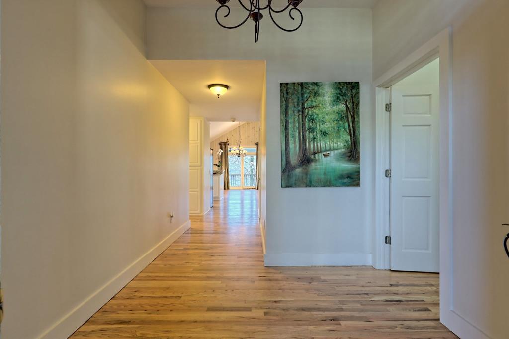 888 Moccasin Creek Road Property Photo 7