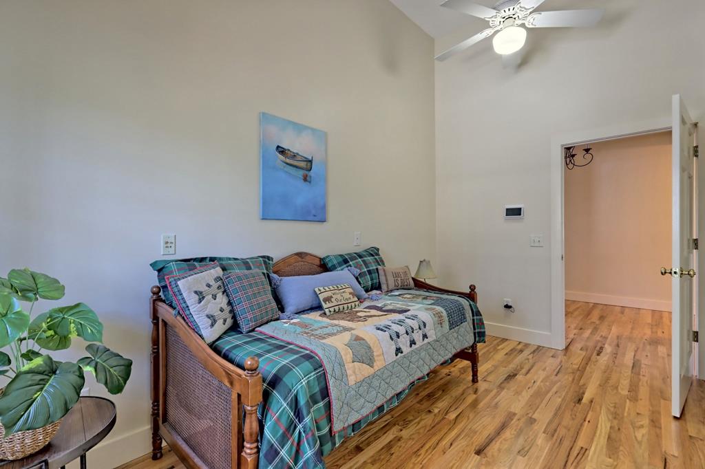 888 Moccasin Creek Road Property Photo 10