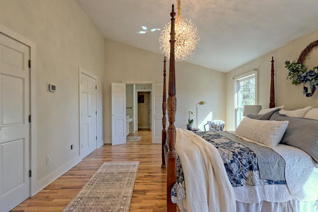 888 Moccasin Creek Road Property Photo 14