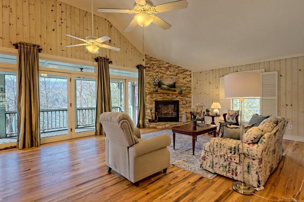 888 Moccasin Creek Road Property Photo 35