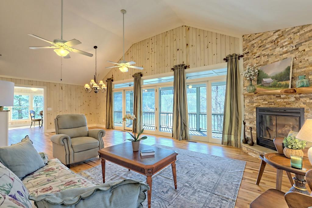 888 Moccasin Creek Road Property Photo 37