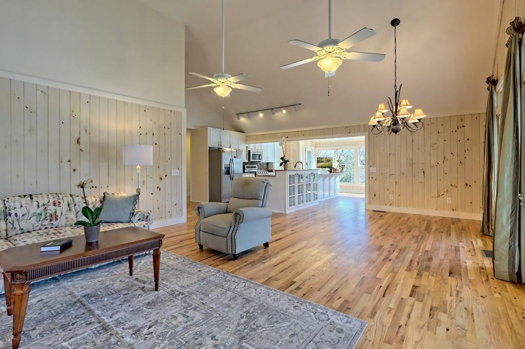 888 Moccasin Creek Road Property Photo 40