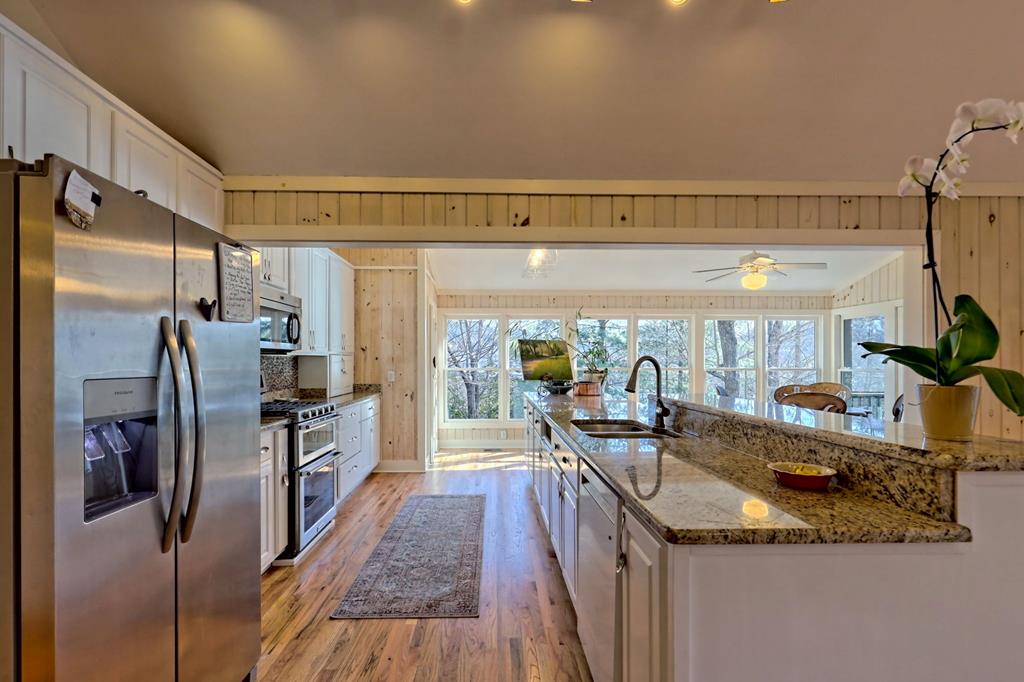 888 Moccasin Creek Road Property Photo 43