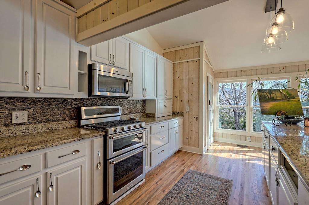 888 Moccasin Creek Road Property Photo 44