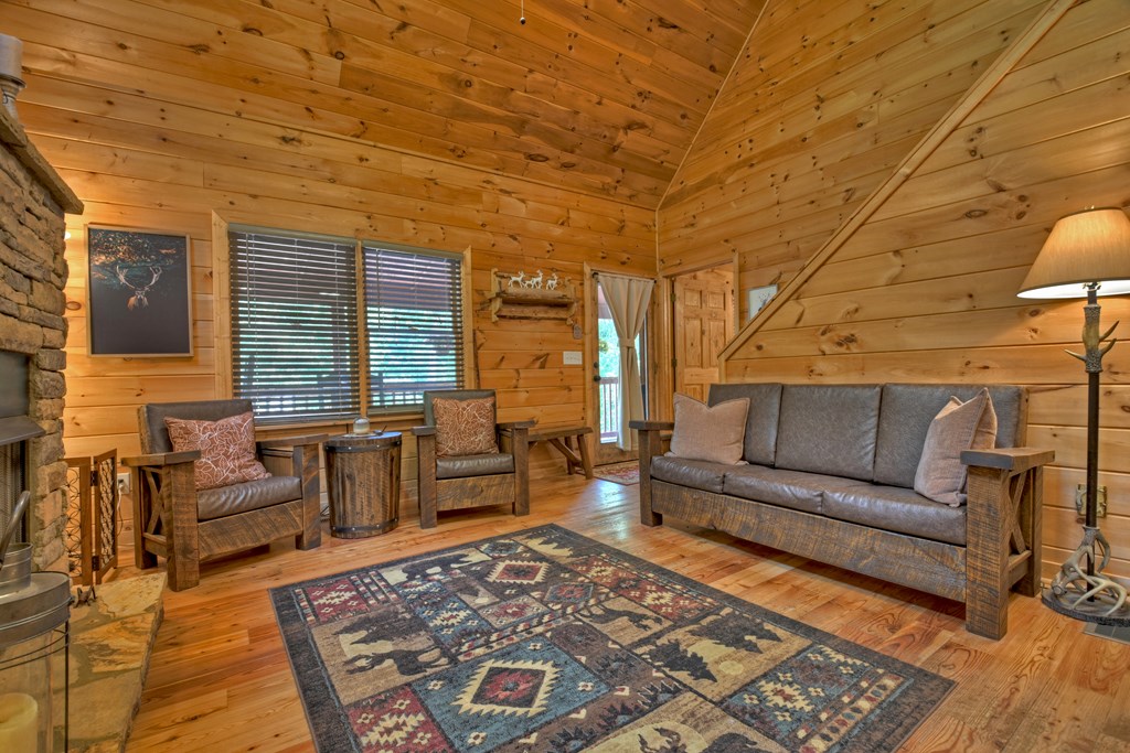 343 Seneca Drive Property Photo 8