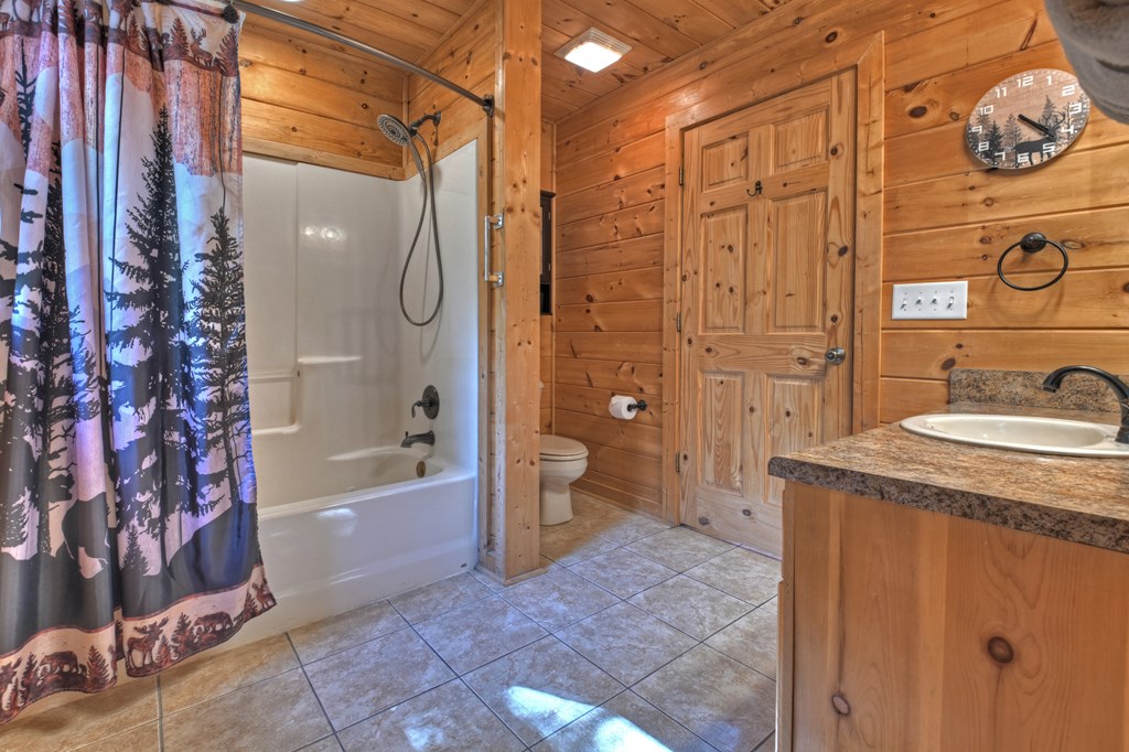 343 Seneca Drive Property Photo 18