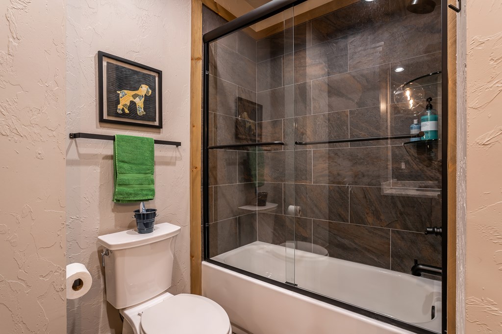1058 Fir Lane Property Photo 13