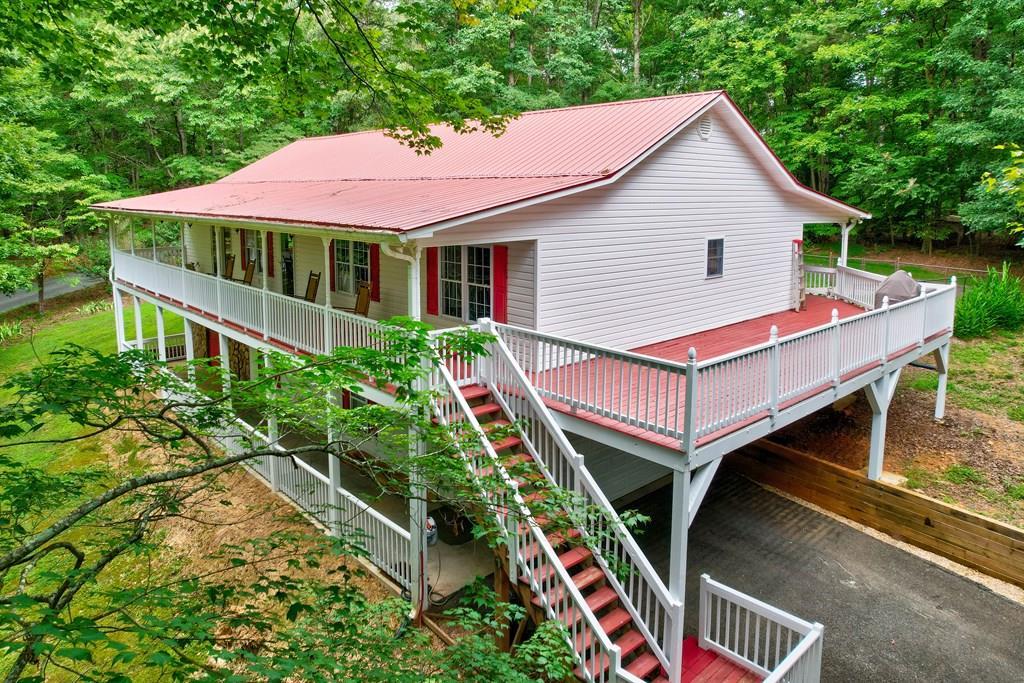 44 W D Court Property Photo 2
