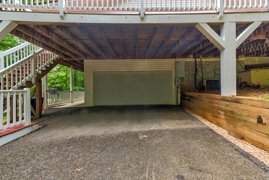 44 W D Court Property Photo 37