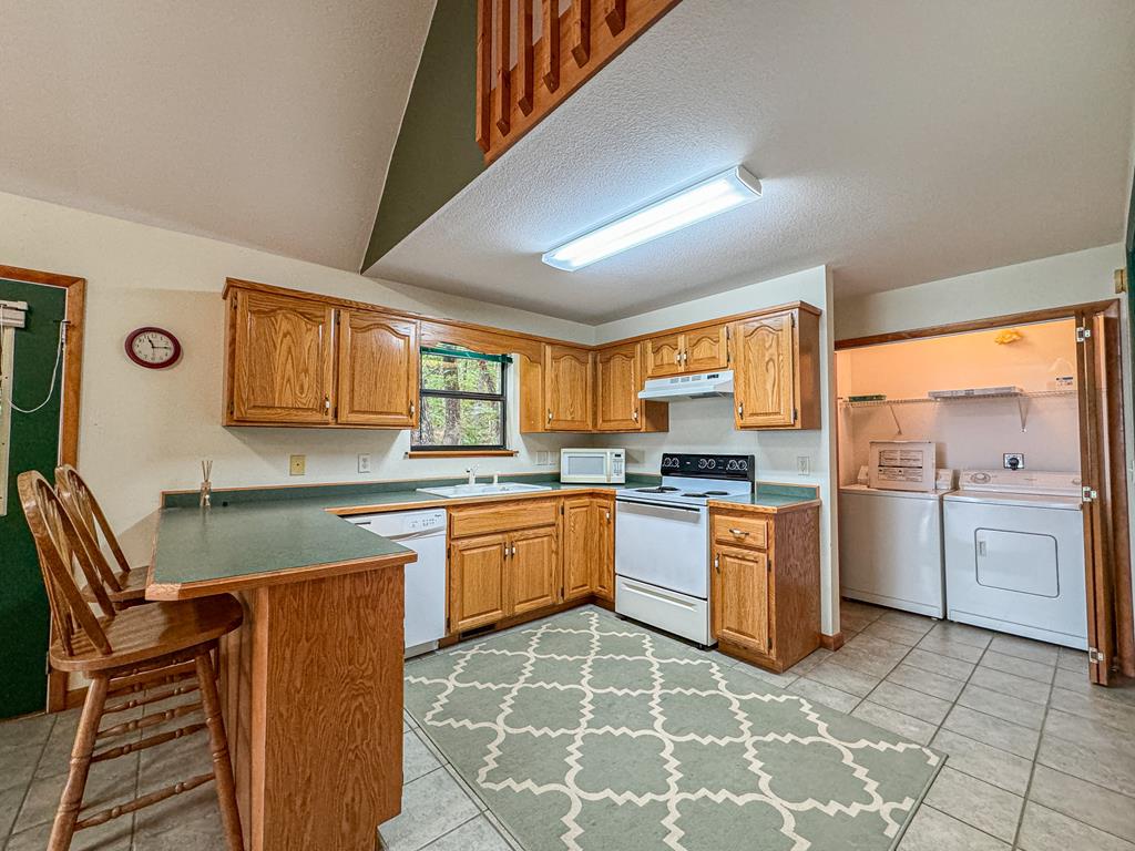 425 Boyd Ridge Drive Property Photo 3