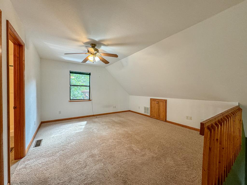 425 Boyd Ridge Drive Property Photo 12