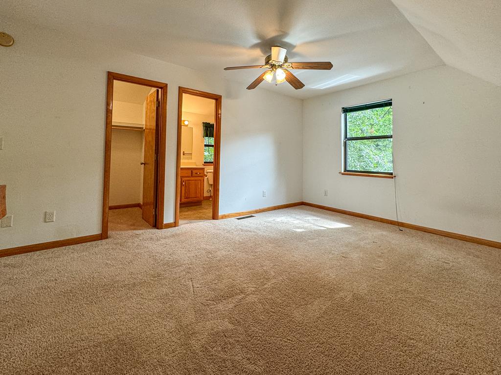 425 Boyd Ridge Drive Property Photo 14