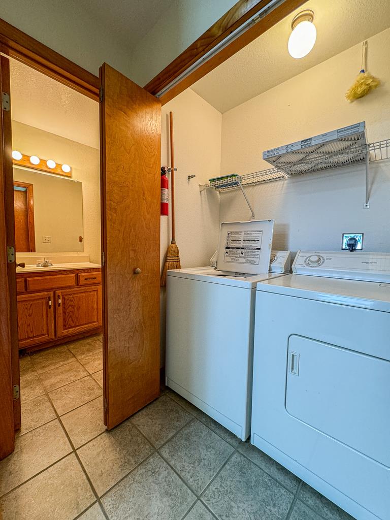425 Boyd Ridge Drive Property Photo 33