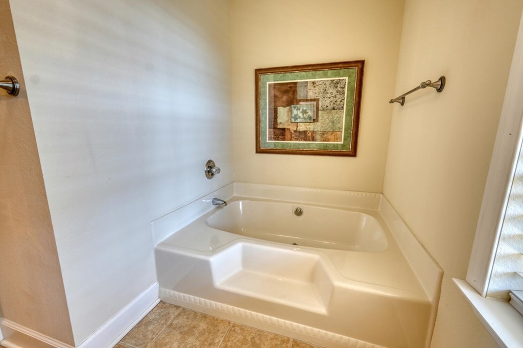 6129 Ruth Drive Property Photo 16