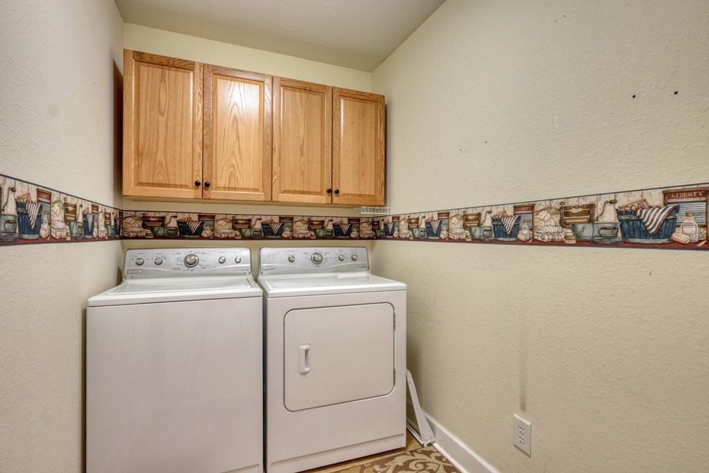 6129 Ruth Drive Property Photo 17