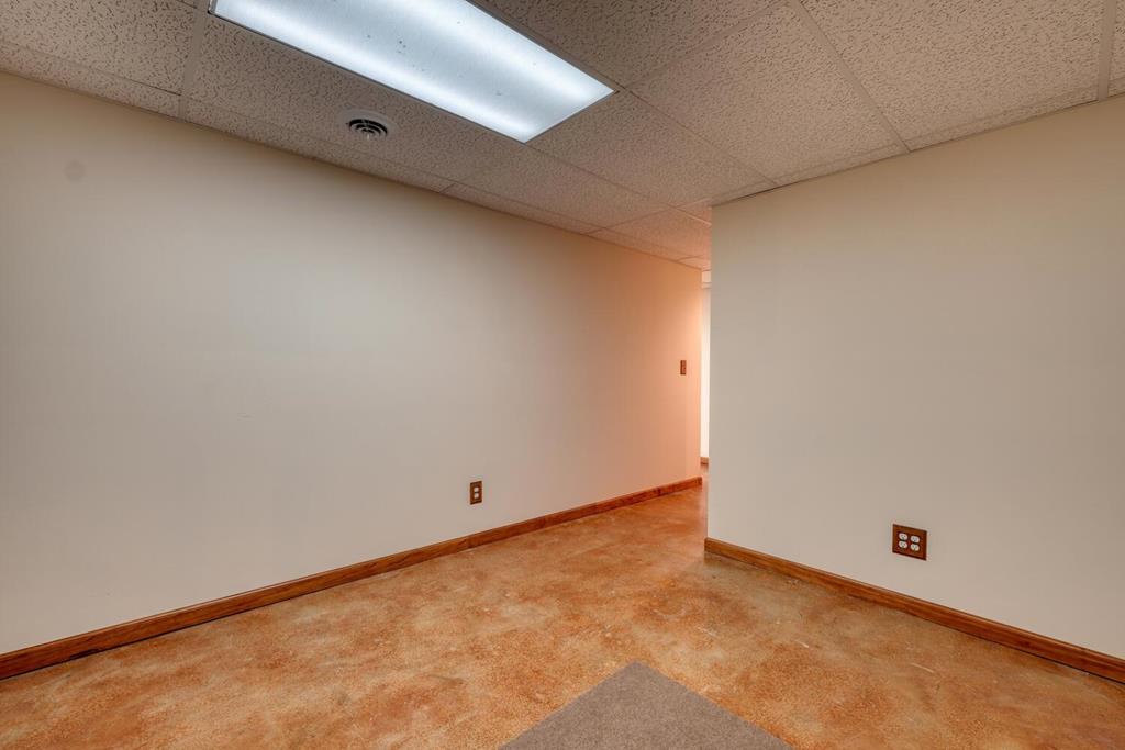 6129 Ruth Drive Property Photo 31