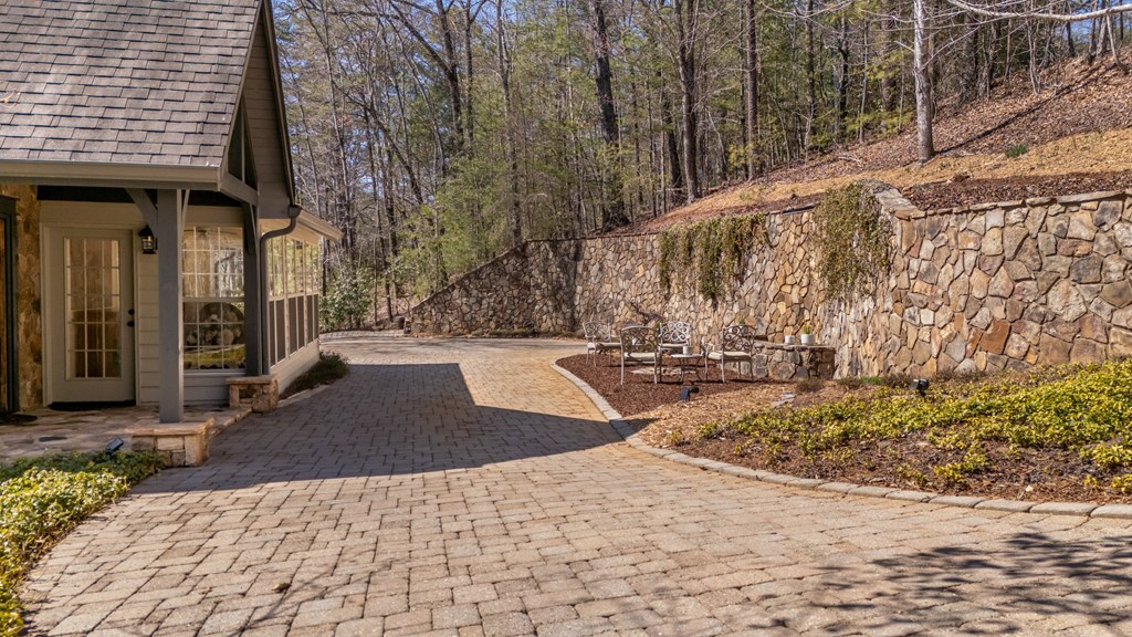 1573 Sautee Trail Property Photo 4