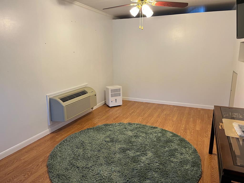 4338 River Bank Run Property Photo 14