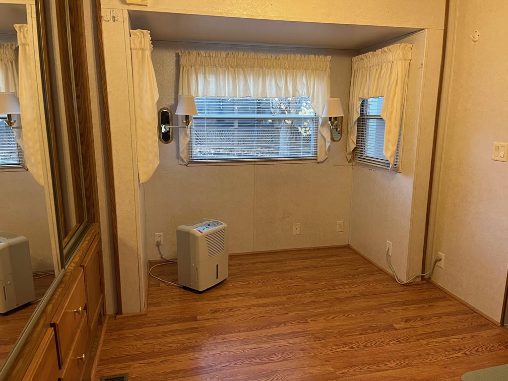 4338 River Bank Run Property Photo 16