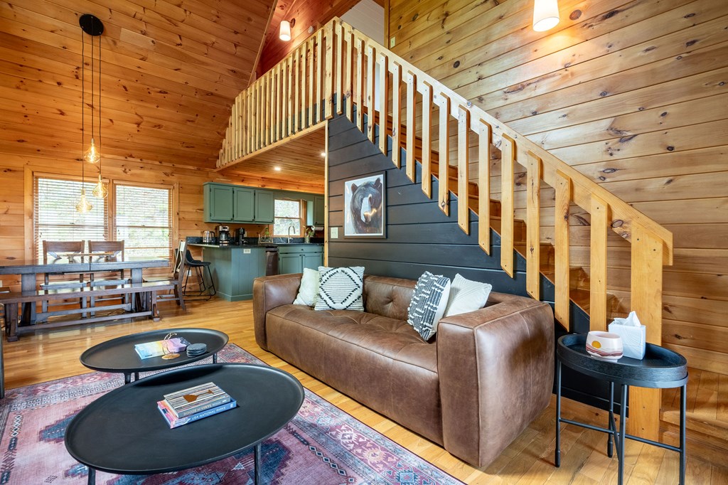 384 Mountain Highlands Court Property Photo 8