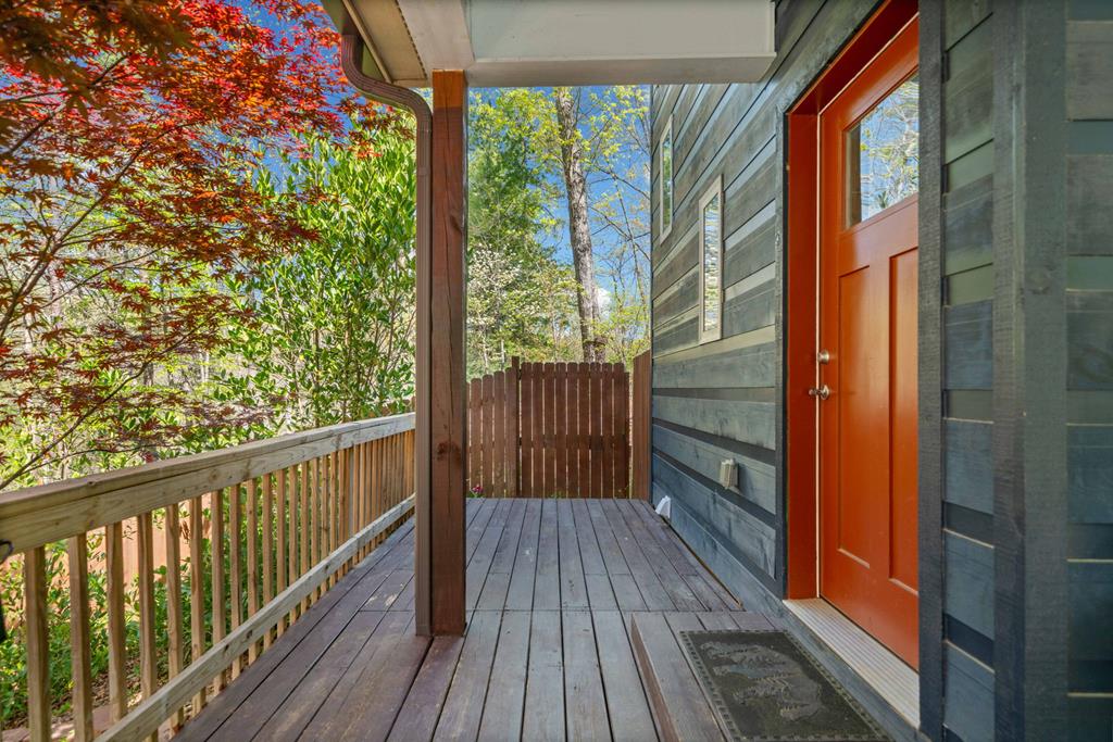 16 Statler Court Property Photo 5