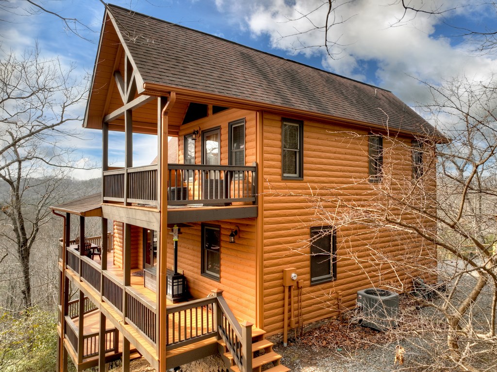 420 Deer Crest Heights Property Photo 2
