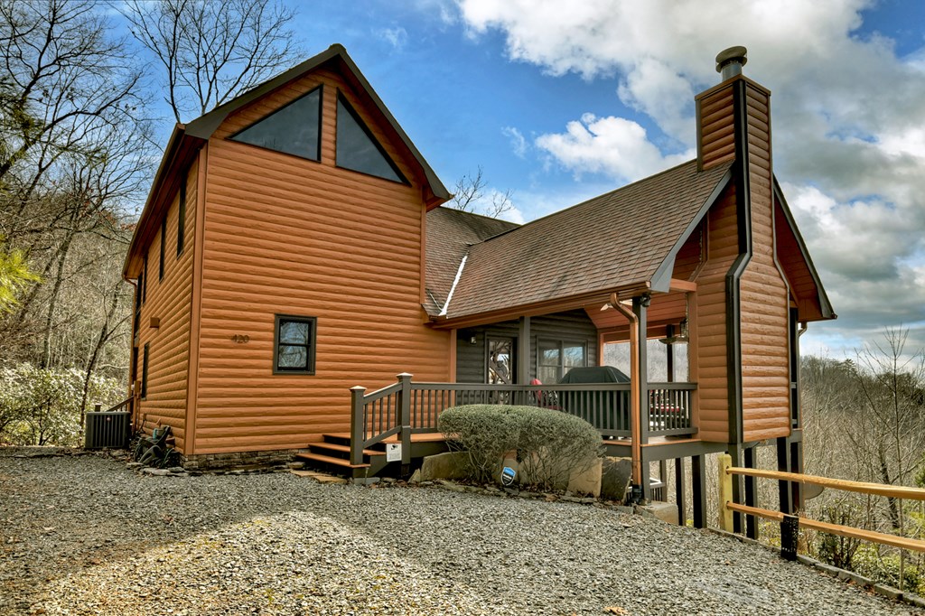 420 Deer Crest Heights Property Photo 3
